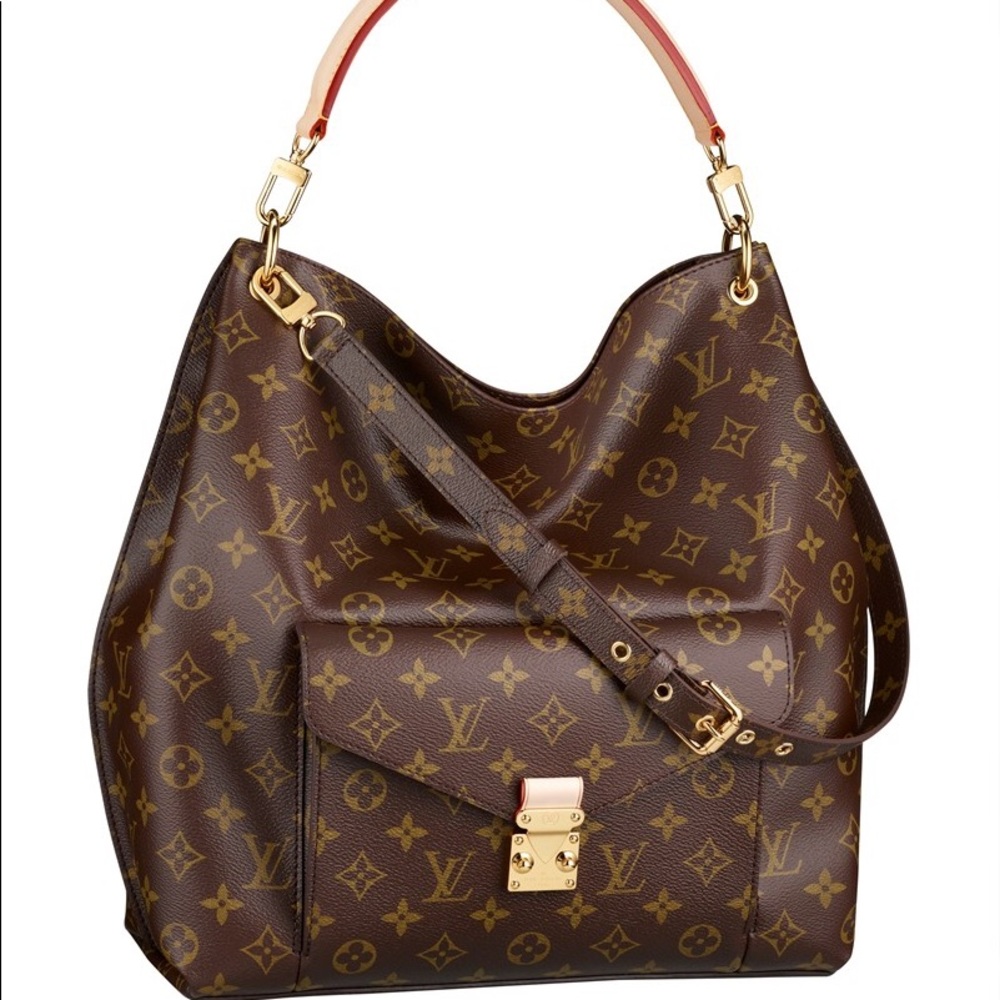 LOOKING FOR A BOX AND DUSTBAG TO FIT THIS BAG